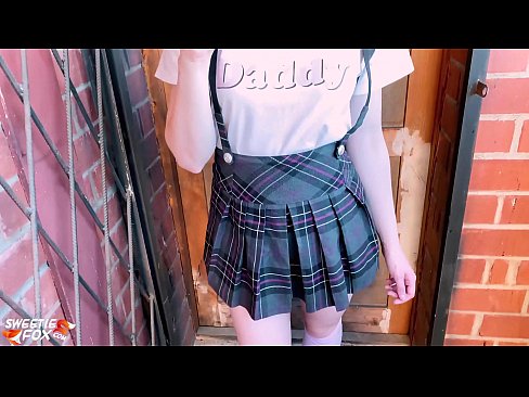 ❤️ Школьніца глыбока смокча свой член і трахаецца замест заняткаў. ❌ Порна у нас